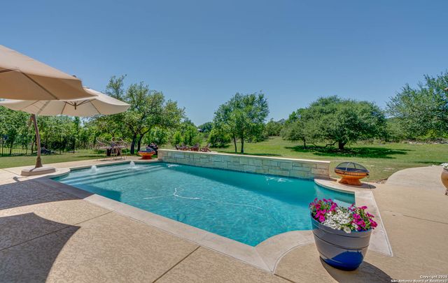 1253 Via Principale, New Braunfels, TX 78132