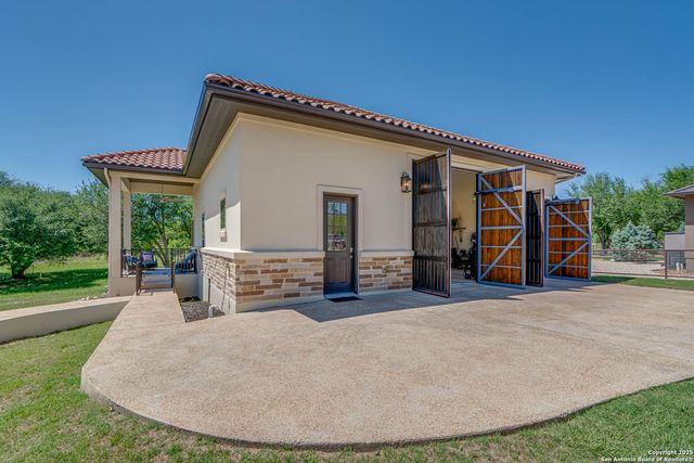 1253 Via Principale, New Braunfels, TX 78132