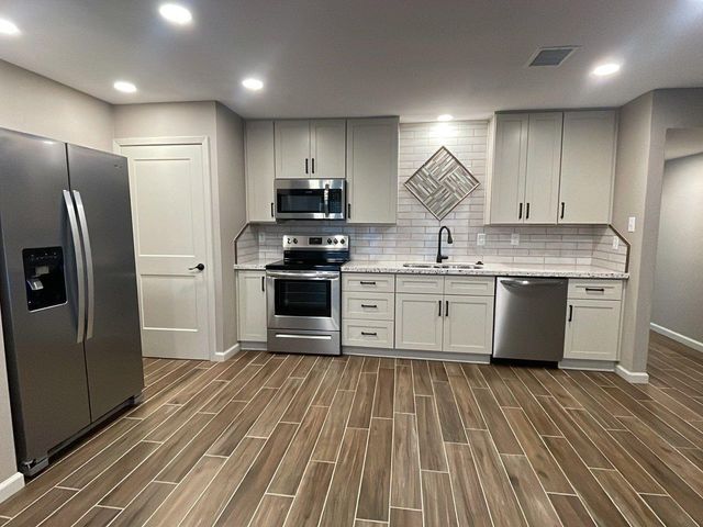 14777 Wunderlich Drive 1903, Houston, TX 77069