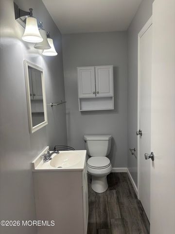 18-6 Augusta Court, Freehold, NJ 07728