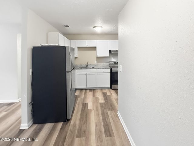 4823 DONNYBROOK Avenue, Jacksonville, FL 32208