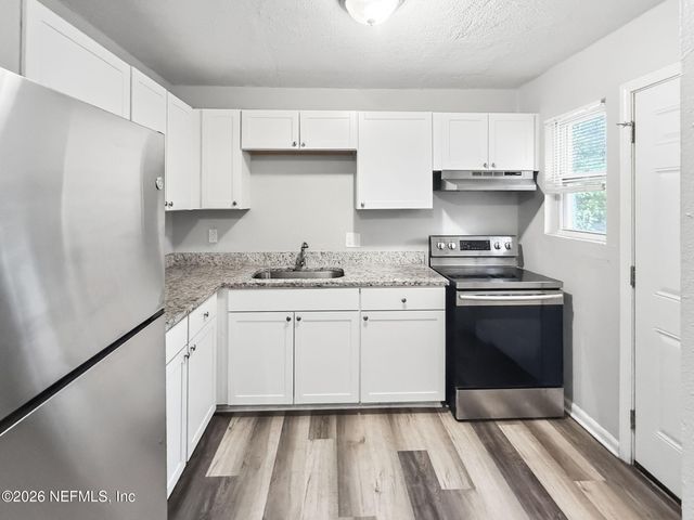 4823 DONNYBROOK Avenue, Jacksonville, FL 32208