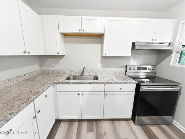 4823 DONNYBROOK Avenue, Jacksonville, FL 32208