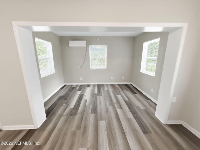 4823 DONNYBROOK Avenue, Jacksonville, FL 32208