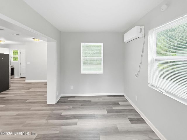 4823 DONNYBROOK Avenue, Jacksonville, FL 32208