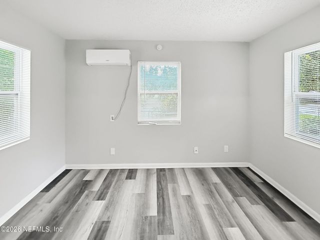 4823 DONNYBROOK Avenue, Jacksonville, FL 32208
