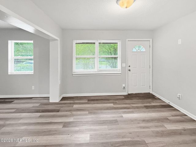 4823 DONNYBROOK Avenue, Jacksonville, FL 32208