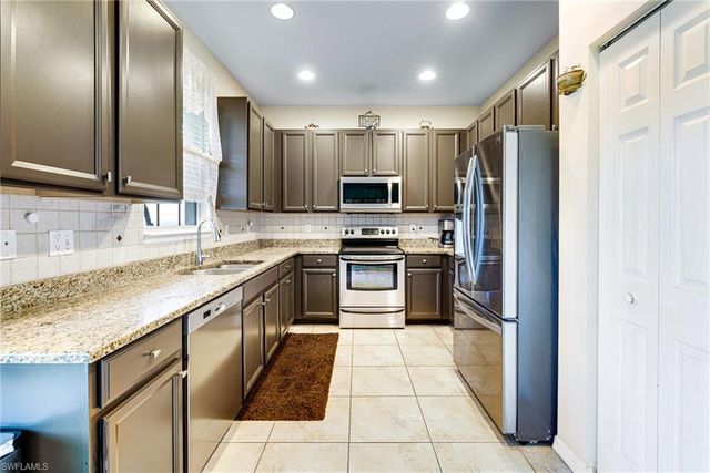 8657 Sumner AVE, Fort Myers, FL 33908