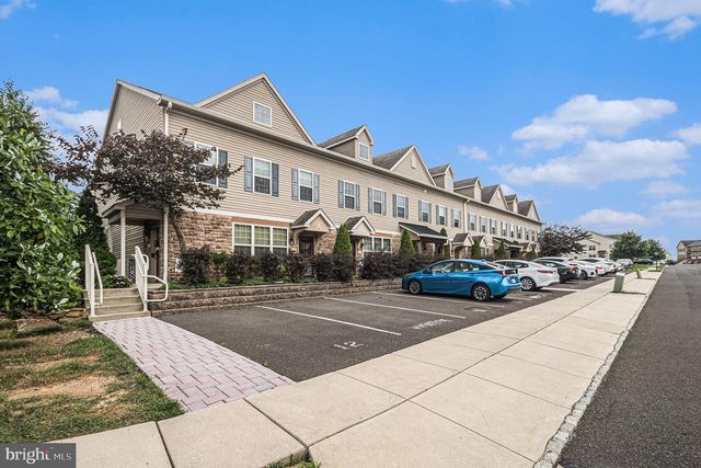 61 BOWMAN DR, Feasterville Trevose, PA 19053