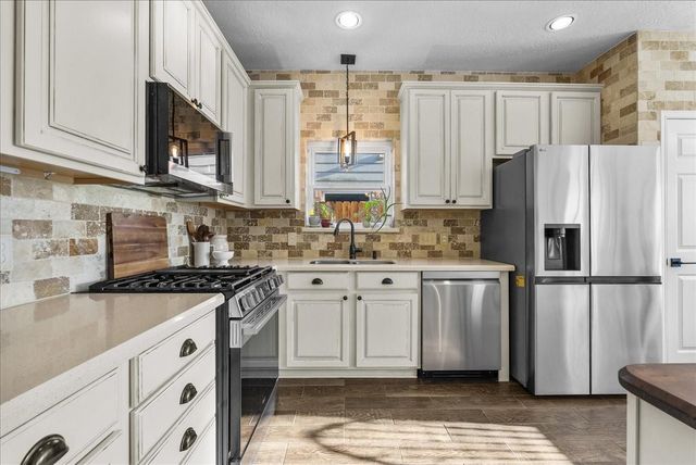 1819 Calypso Cove Court, Pasadena, TX 77586