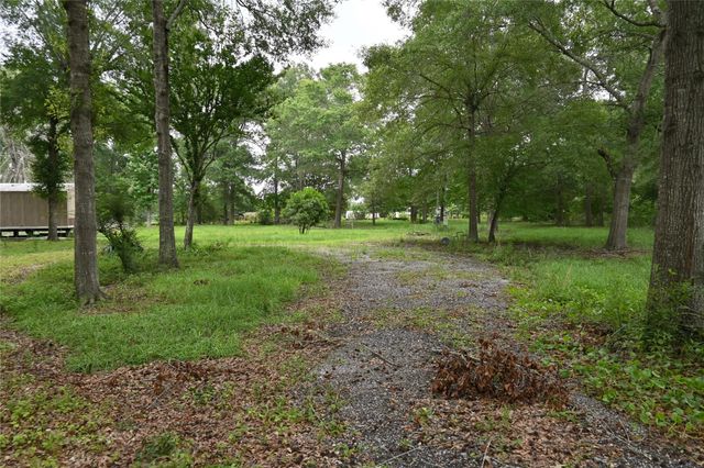183 Road 3817, Cleveland, TX 77328