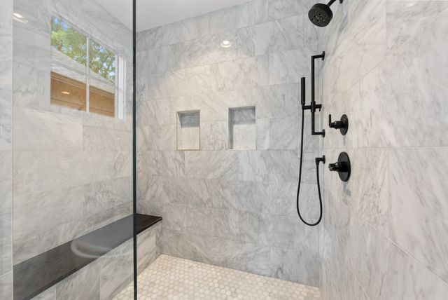 1706B Stokes Ln, Nashville, TN 37215