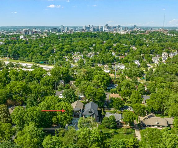 1706B Stokes Ln, Nashville, TN 37215