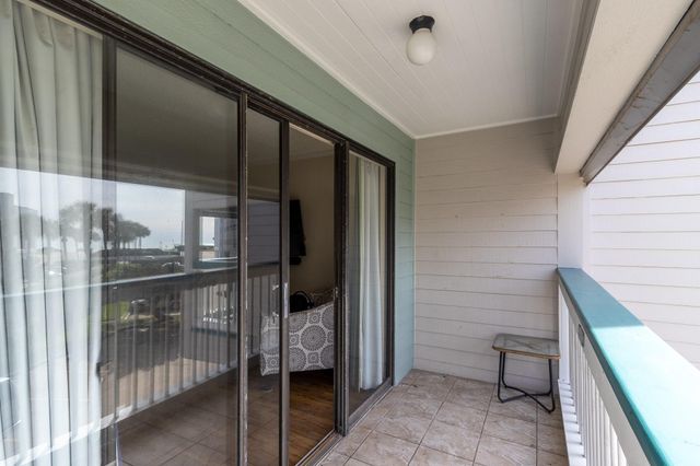 6102 Seawall Boulevard 140, Galveston, TX 77551