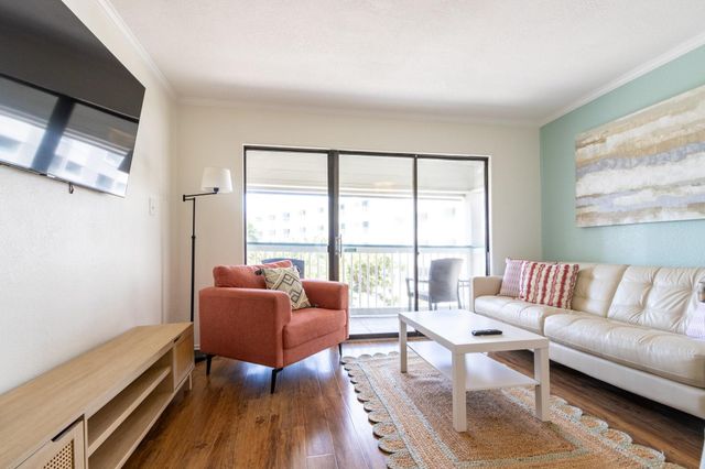 6102 Seawall Boulevard 140, Galveston, TX 77551