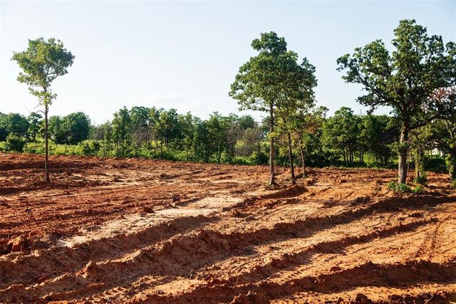 006 S Midwest Boulevard, Guthrie, OK 73044