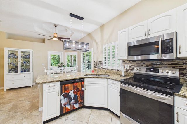 49 FANSHAWE LANE, Palm Coast, FL 32137