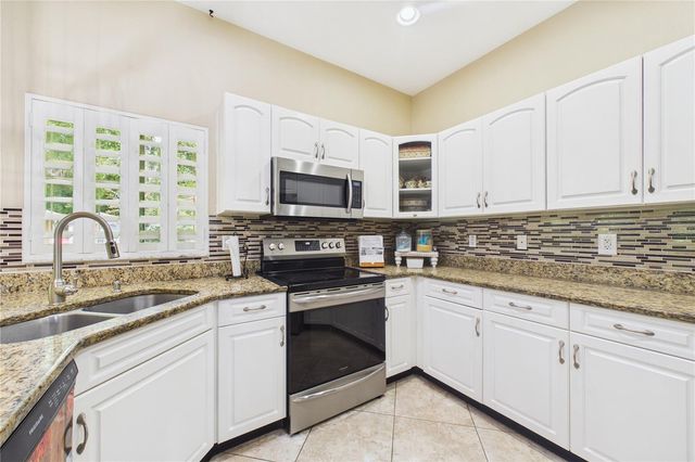 49 FANSHAWE LANE, Palm Coast, FL 32137