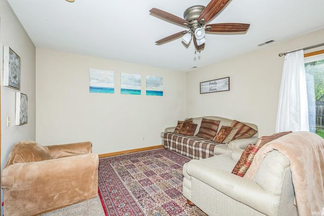 776 W Harsax Drive, Upland, IN 46989