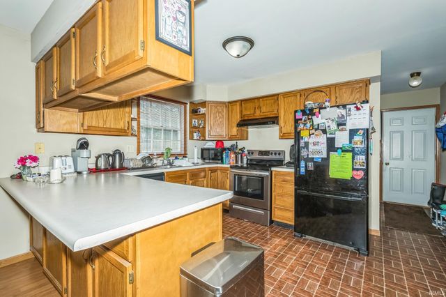 776 W Harsax Drive, Upland, IN 46989