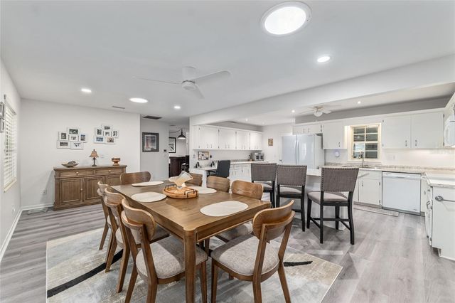 8889 SW 96TH STREET E, Ocala, FL 34481