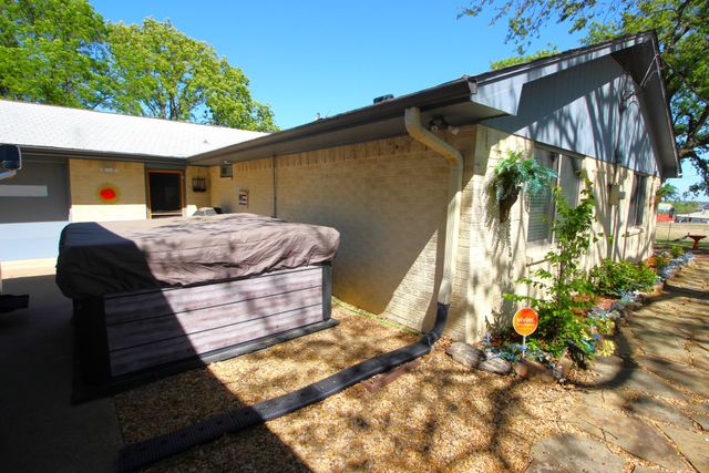 205 Mason Drive, Seven Points, TX 75143