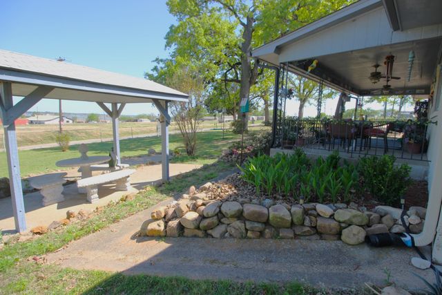 205 Mason Drive, Seven Points, TX 75143