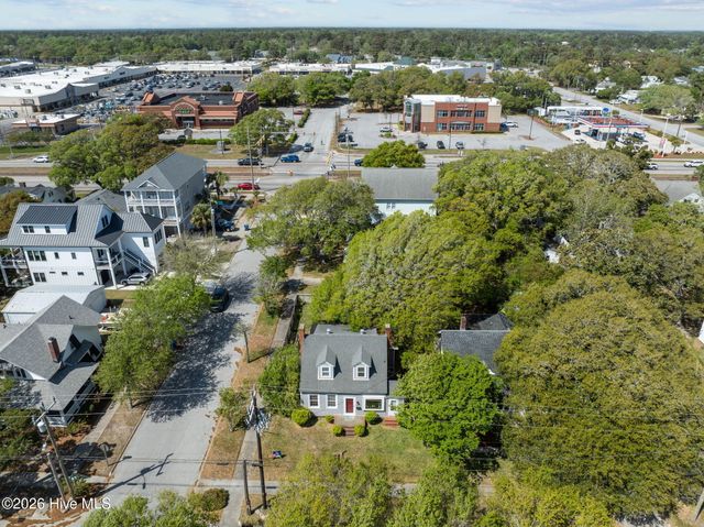 2812 Evans Street, Morehead City, NC 28557