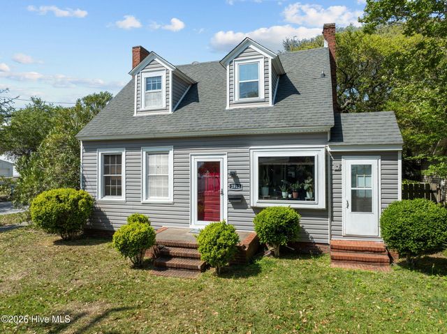 2812 Evans Street, Morehead City, NC 28557