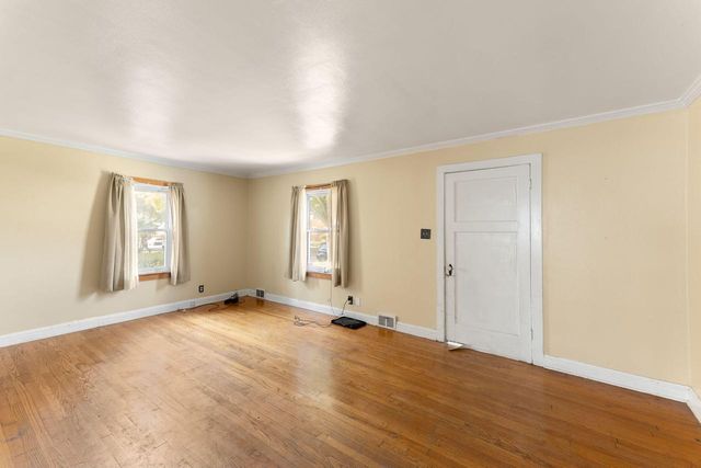 5876 N 42nd STREET, Milwaukee, WI 53209