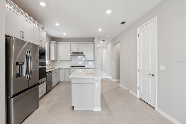 2766 PURPLE MEADOW COURT, Minneola, FL 34715