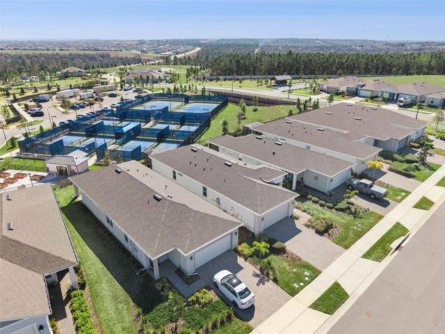 2766 PURPLE MEADOW COURT, Minneola, FL 34715