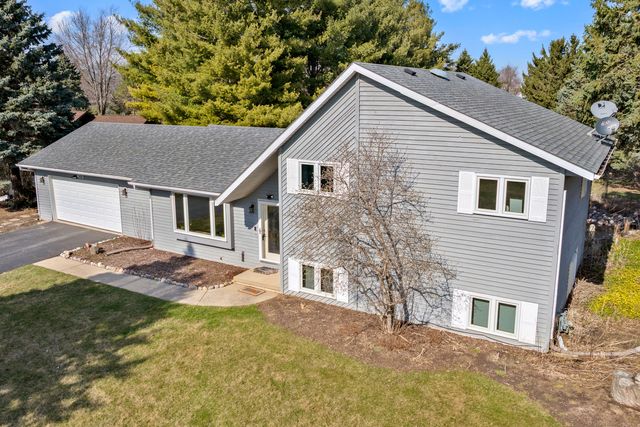 568 PAMELA Court, Gilberts, IL 60136