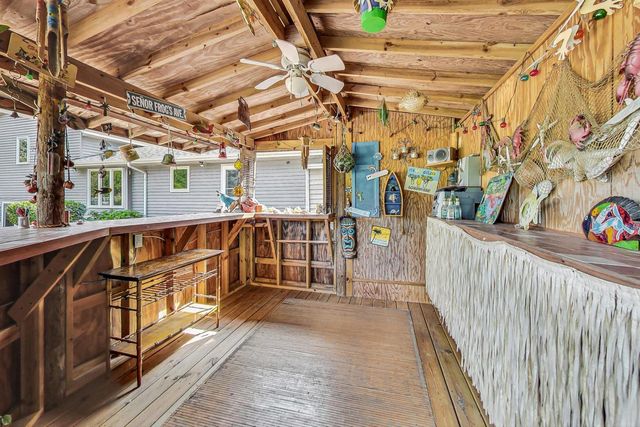 568 PAMELA Court, Gilberts, IL 60136