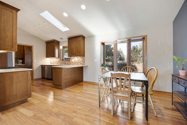 568 PAMELA Court, Gilberts, IL 60136