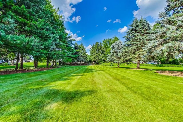 568 PAMELA Court, Gilberts, IL 60136