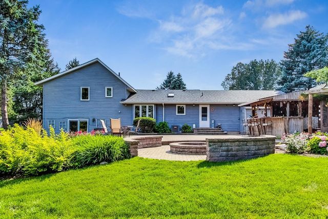 568 PAMELA Court, Gilberts, IL 60136