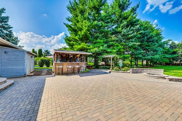 568 PAMELA Court, Gilberts, IL 60136