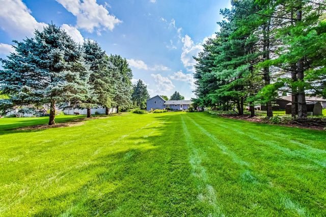 568 PAMELA Court, Gilberts, IL 60136