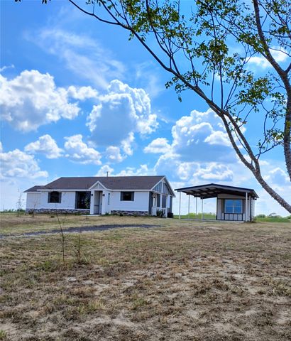 1999 County Road 3103, Edgewood, TX 75117