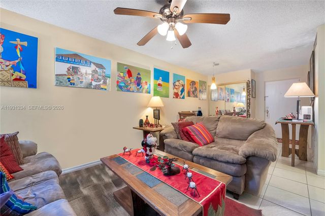 17560 Atlantic Blvd 118, Sunny Isles Beach, FL 33160