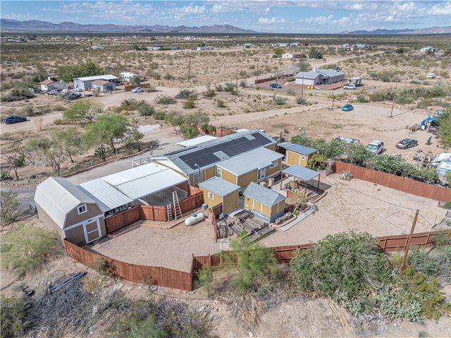 3720 N Hope Road, Golden Valley, AZ 86413