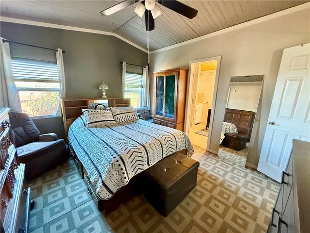 3720 N Hope Road, Golden Valley, AZ 86413