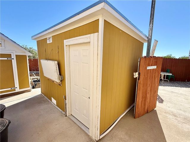 3720 N Hope Road, Golden Valley, AZ 86413