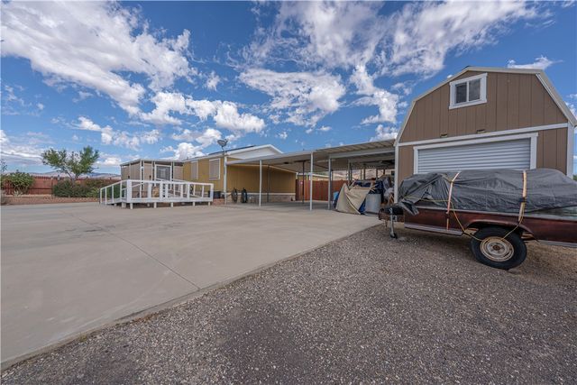 3720 N Hope Road, Golden Valley, AZ 86413