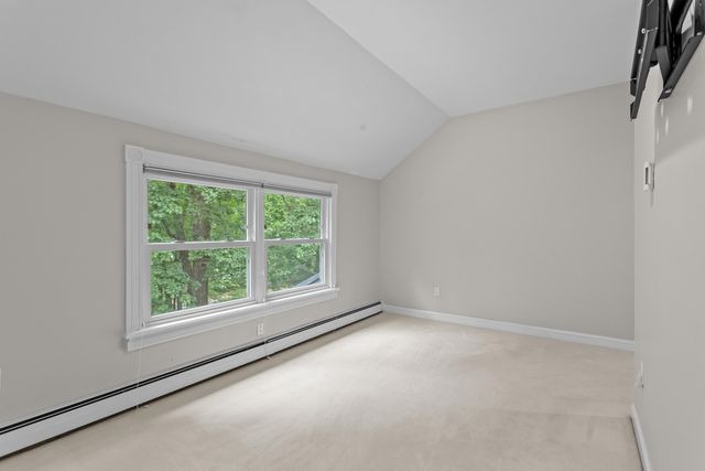 2 Cummings Road, Merrimack, NH 03054