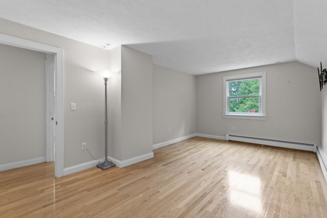2 Cummings Road, Merrimack, NH 03054