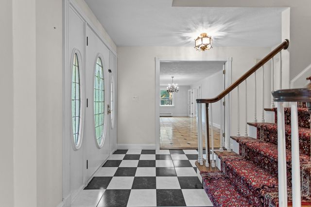 2 Cummings Road, Merrimack, NH 03054