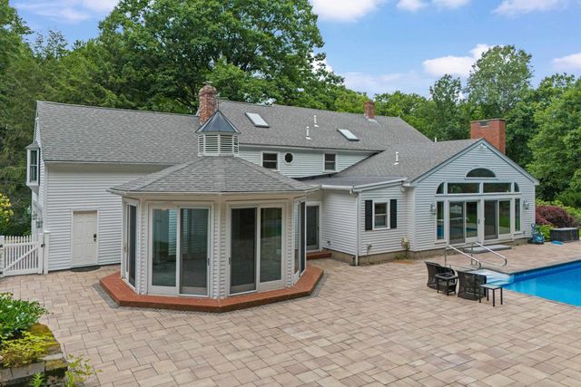 2 Cummings Road, Merrimack, NH 03054