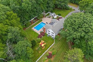 2 Cummings Road, Merrimack, NH 03054
